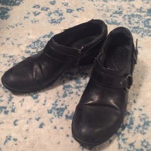 Born /BOC ankle boots black